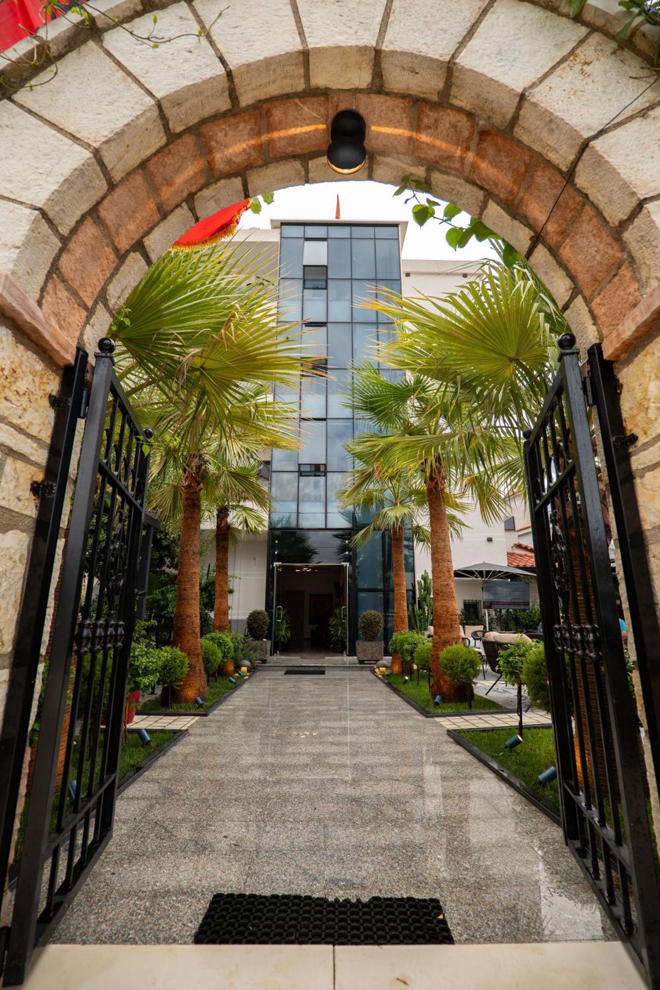Hotel Eagle Ksamil Dış mekan fotoğraf